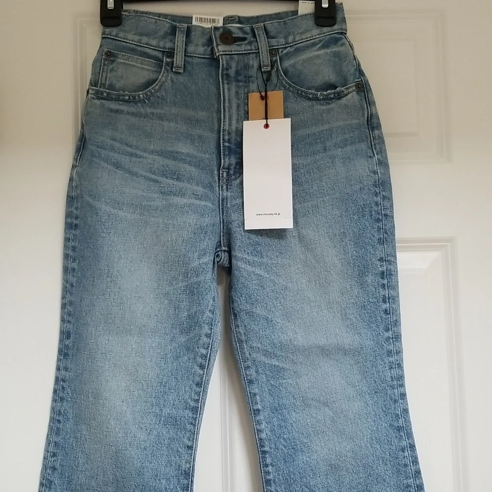 MOUSSY Flare Jeans - Picture 2 of 12